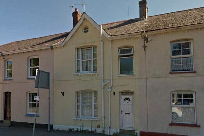 3 Bedroom Property To Rent In Railway Cottages, Falmouth, TR11