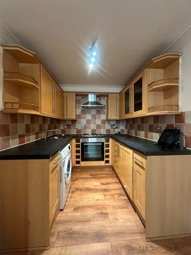 1 Bedroom Apartment To Rent In Flat Chapel Gardens, LU1