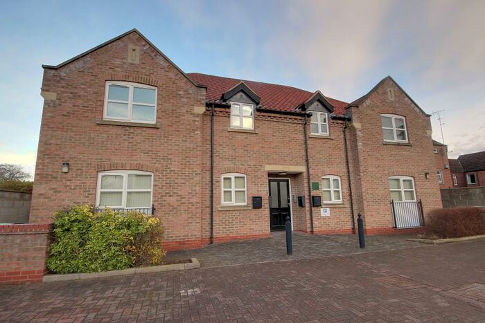 2 Bedroom Flat To Rent In Finkle Street, Cottingham, HU16