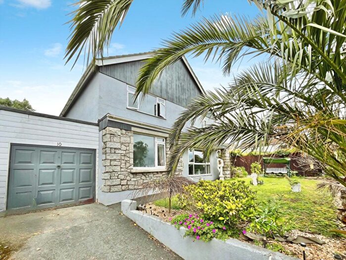 4 Bedroom Detached House For Sale In Fairmead Road, Saltash, PL12