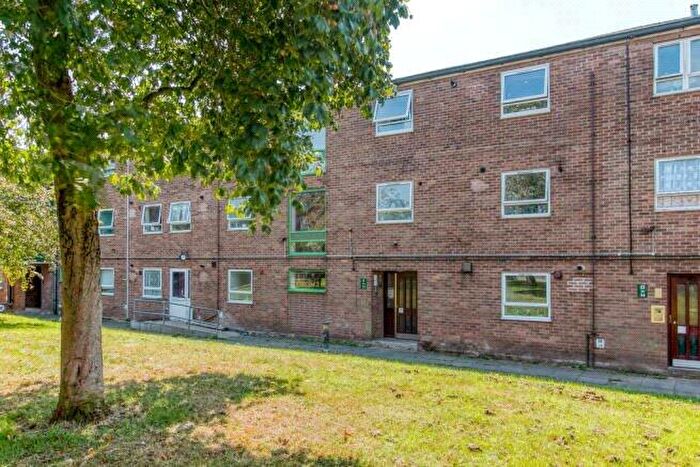 1 Bedroom Flat To Rent In Burcot Lane, Bromsgrove, Worcestershire, B60