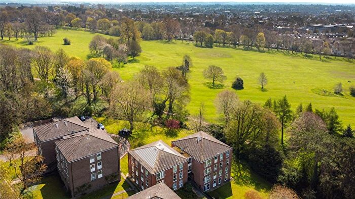2 Bedroom Flat For Sale In Cheney Lane, Headington, Oxford, OX3