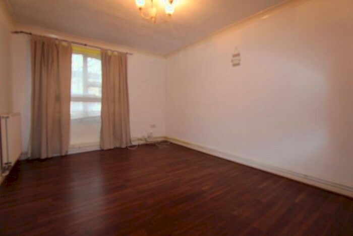 1 Bedroom Flat To Rent In Milwards, Harlow, CM19