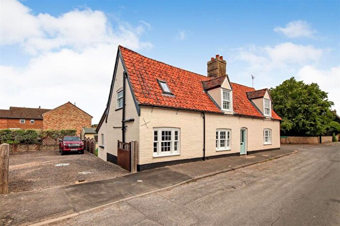 3 Bedroom Detached House For Sale In West Street, Isleham, Ely, CB7