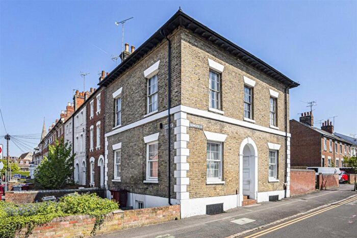 2 Bedroom Maisonette For Sale In Sidmouth Street, Reading, RG1