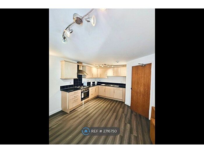 1 Bedroom Flat To Rent In Landmark House, Bradford, BD1