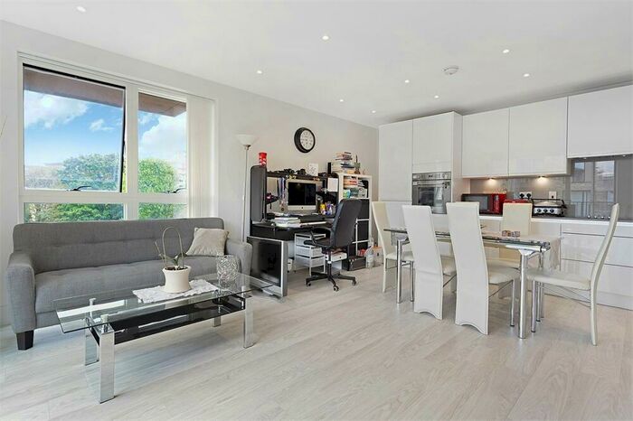 2 Bedroom Flat To Rent In Bodiam Court, Riverside Drive, Royal Waterside, NW10