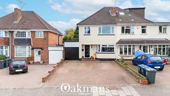 3 Bedroom Semi-Detached House For Sale In Farlow Road, Birmingham, B31