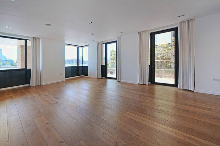 2 Bedroom Flat To Rent In Lots Road, London, SW10