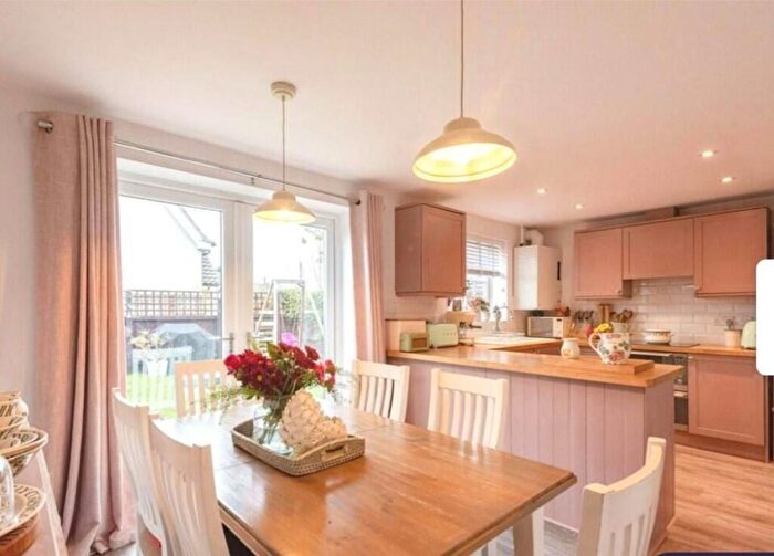 4 Bedroom Semi-Detached House To Rent In Aspal Lane, Beck Row, IP28