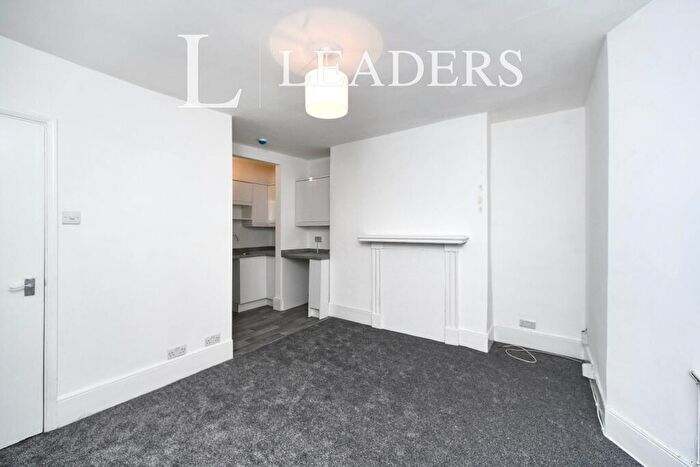 1 Bedroom Flat To Rent In Bloomsbury Place, Brighton, BN2