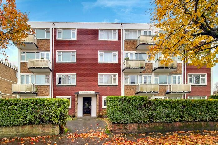 2 Bedroom Flat To Rent In Chalford Court, - Putney Hill, London, SW15