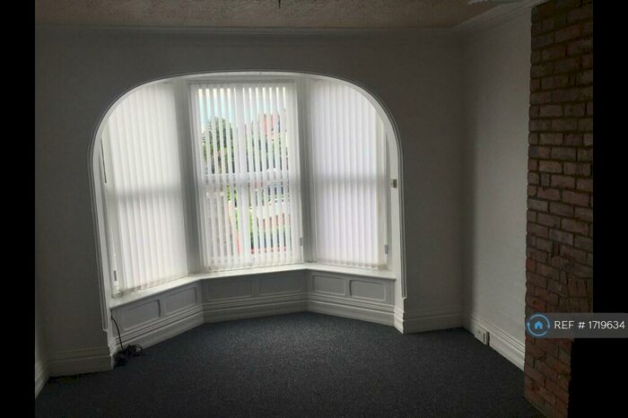 2 Bedroom Flat To Rent In St Andrews Road South, Lytham St Annes, FY8