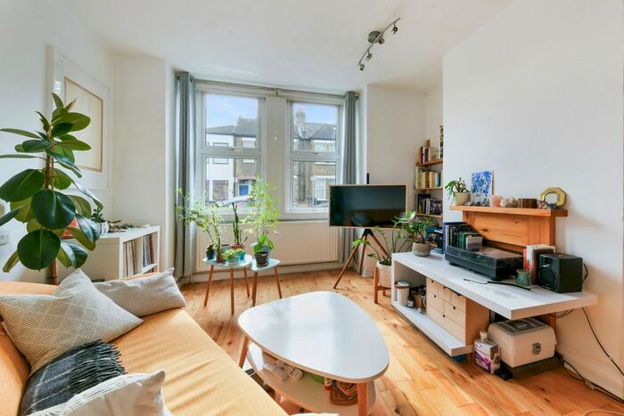 2 Bedroom Property To Rent In Cowper Road, SW19