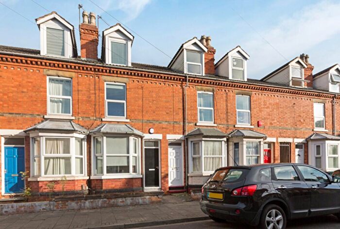3 Bedroom Terraced House For Sale In Cecil Street, Nottingham, Nottinghamshire, NG7