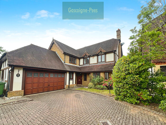 5 Bedroom Detached House To Rent In Icklingham Gate, Cobham, KT11