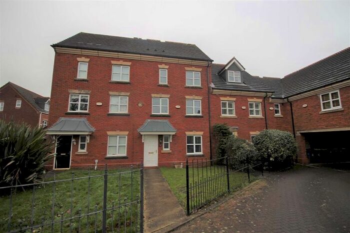 4 Bedroom Town House To Rent In Ladybank Avenue, Fulwood, Preston PR2