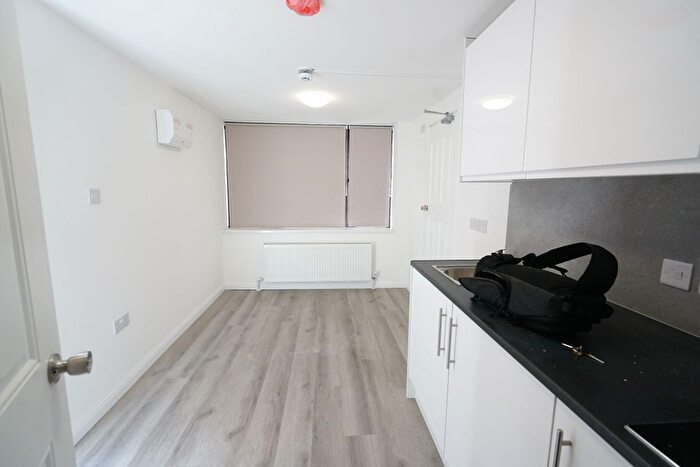 Studio To Rent In Catharine Close, Chafford Hundred, Grays, RM16