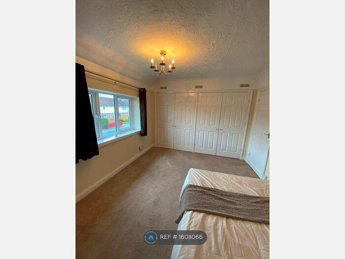 Studio To Rent In Axbridge Road, Reading, RG2