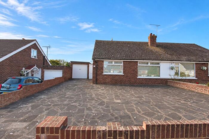 2 Bedroom Semi Detached Bungalow For Sale In Eskdale Avenue, Ramsgate, CT11