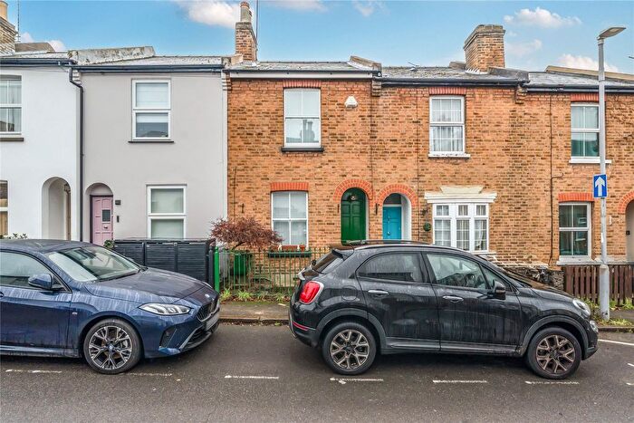 2 Bedroom Terraced House For Sale In Surbiton, KT6