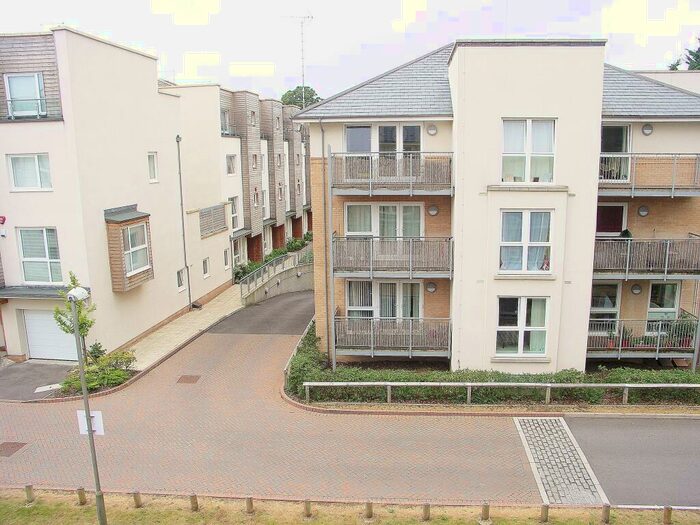 1 Bedroom Flat To Rent In Bourne Place, Archers Road, SO15