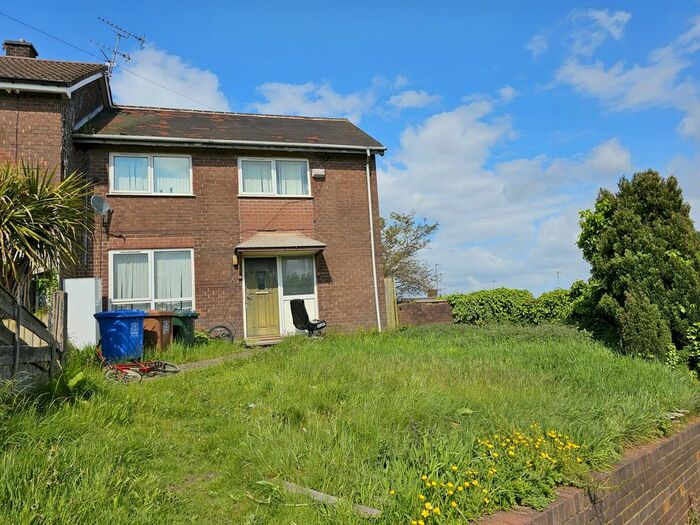 3 Bedroom End Of Terrace House For Sale In Atholl Drive, Heywood, OL10