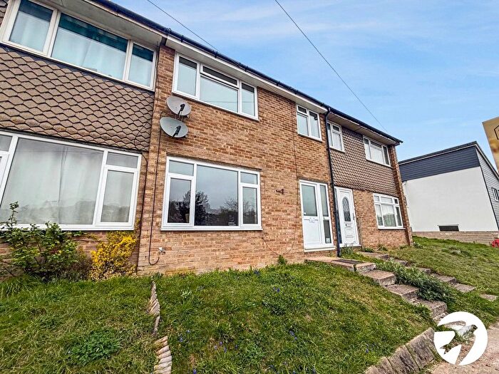 3 Bedroom Terraced House To Rent In Princes Avenue, Chatham, ME5