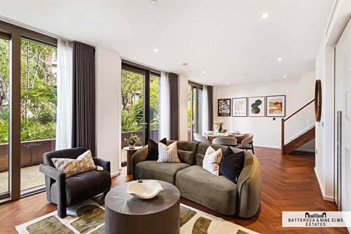 2 Bedroom Apartment For Sale In Capital Building, Embassy Gardens, SW11