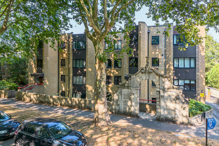 2 Bedroom Apartment To Rent In Henrietta Court, Bath, BA2