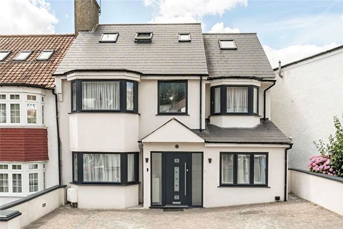 6 Bedroom Property For Sale In Bigginwood Road, Streatham, SW16