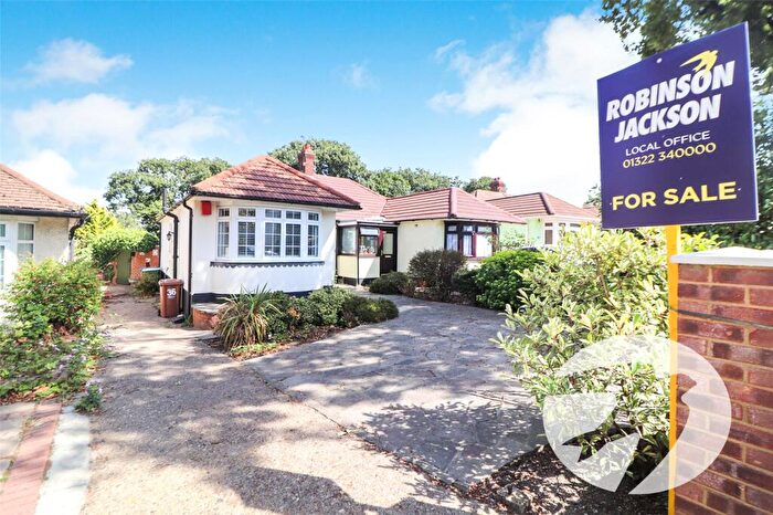 2 Bedroom Bungalow For Sale In Carlton Road, Erith, DA8