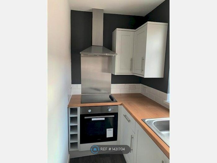 1 Bedroom Flat To Rent In Cromwell Road, Grimsby, DN31