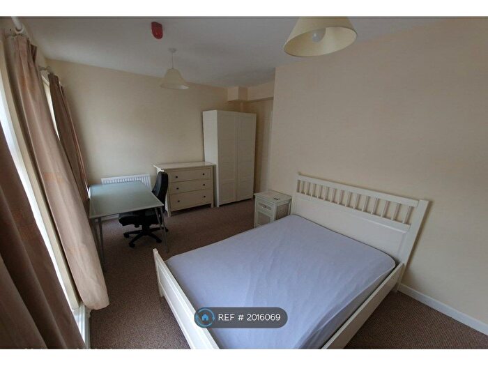 1 Bedroom Property To Rent In Kilvey Terrace, Swansea, SA1