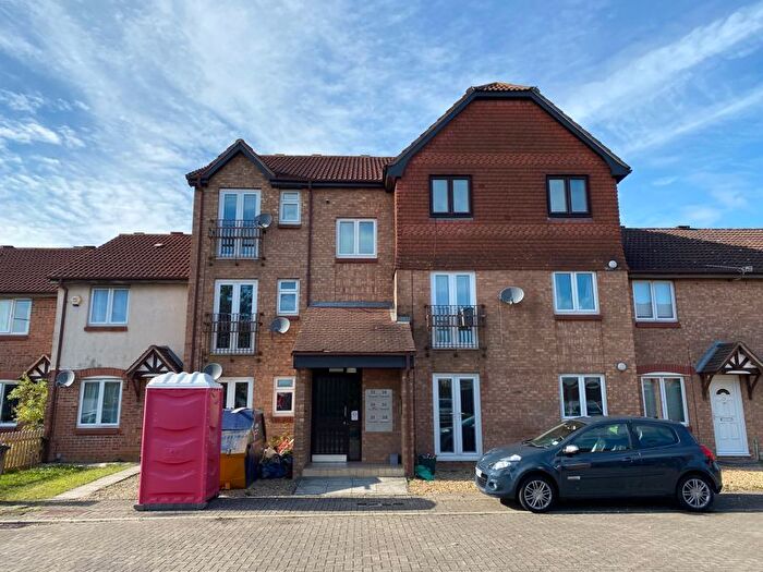 1 Bedroom Flat To Rent In Burden Close, Bristol, BS32