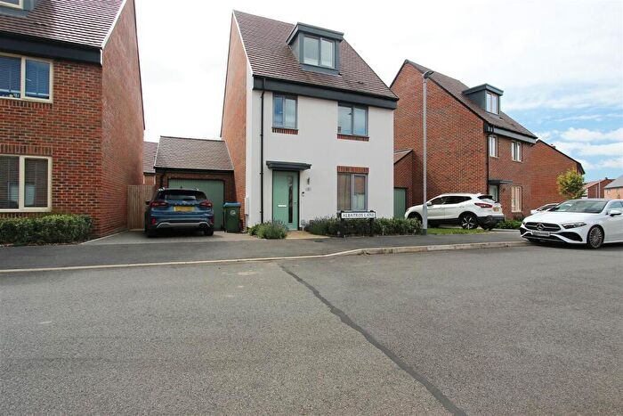 4 Bedroom House To Rent In Albatros Lane, Weston Turville, Aylesbury, HP22
