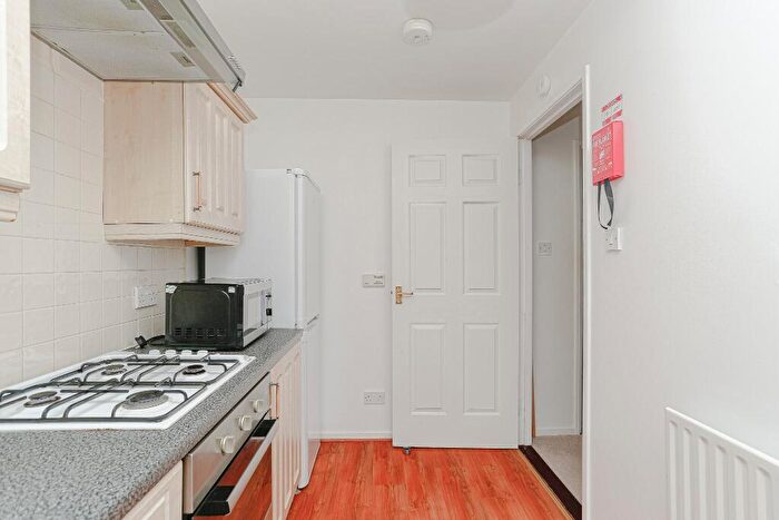 1 Bedroom Flat To Rent In Hawkhill, Restalrig, Edinburgh, EH7