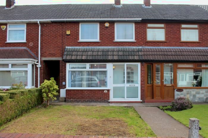 3 Bedroom Semi-Detached House To Rent In Farcroft Avenue, Manchester, M26