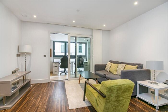 2 Bedroom Apartment To Rent In Wiverton Tower, E1