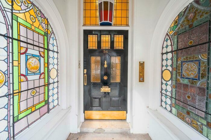 2 Bedroom Flat To Rent In Harrington Gardens, London, SW7