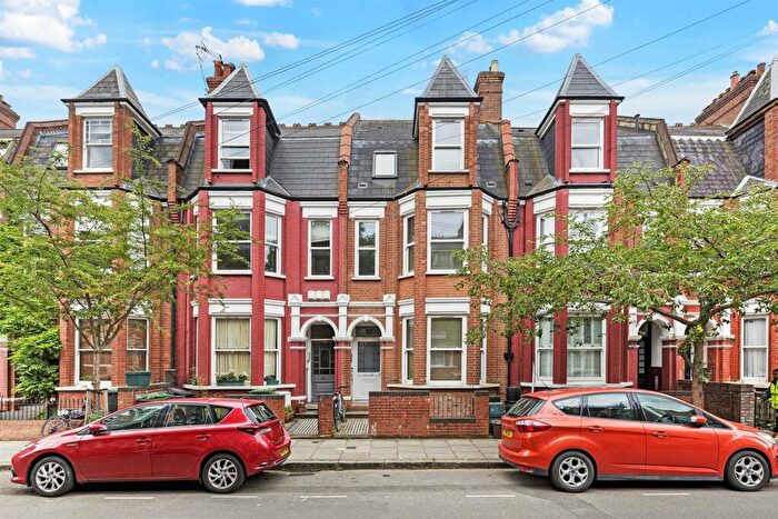 1 Bedroom Flat To Rent In Birnam Road, Finsbury Park, N4