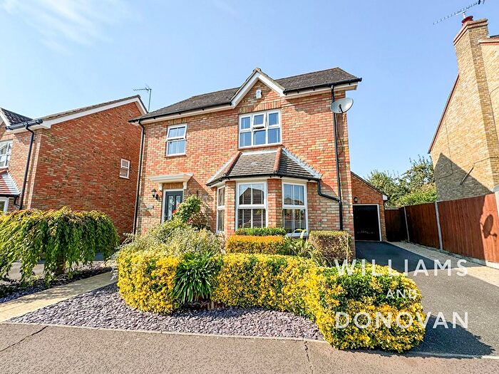 4 Bedroom Detached House For Sale In Millview Meadows, Rochford, SS4