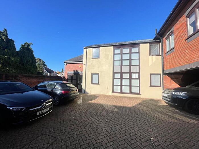 1 Bedroom Flat To Rent In Union Street, Dunstable, LU6