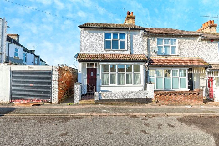 2 Bedroom Terraced House For Sale In Albany Road, Gillingham, Kent, ME7