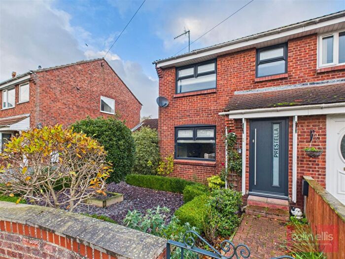 3 Bedroom Semi Detached House For Sale In Scarborough Road, Filey, YO14