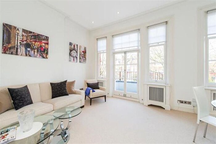 1 Bedroom Flat To Rent In Evelyn Gardens, SW7