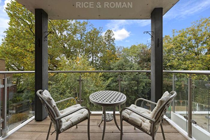 2 Bedroom Retirement Property For Sale In Austin Place, Weybridge, KT13