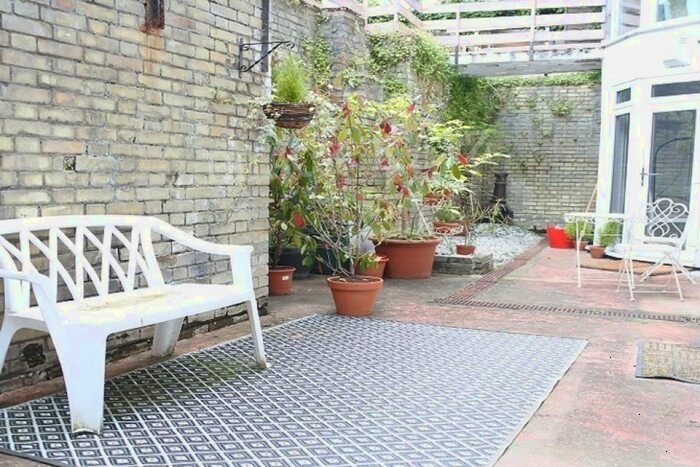1 Bedroom Flat To Rent In Coolhurst Road, London, N8
