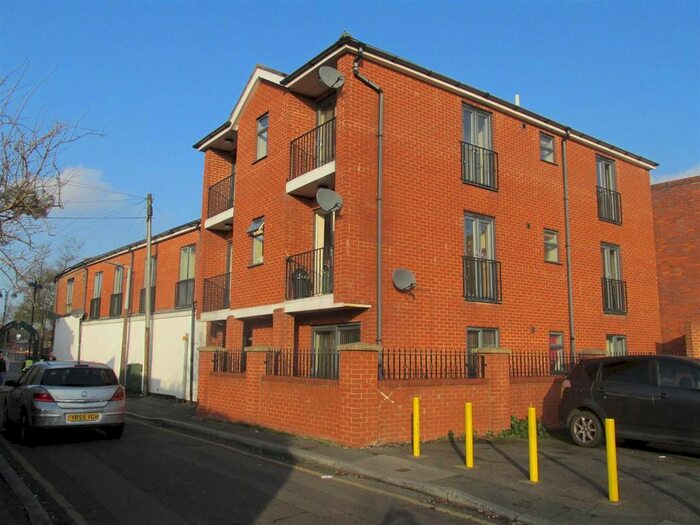 2 Bedroom Flat To Rent In Church Street, Bilston, WV14