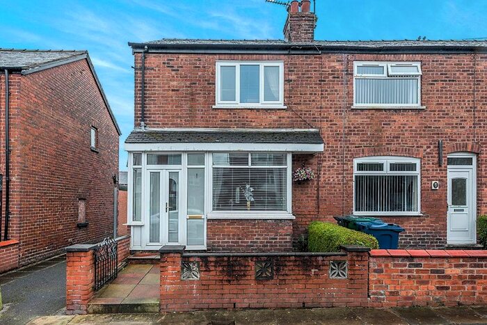 2 Bedroom Terraced House To Rent In High Street, Skelmersdale, Lancashire, WN8